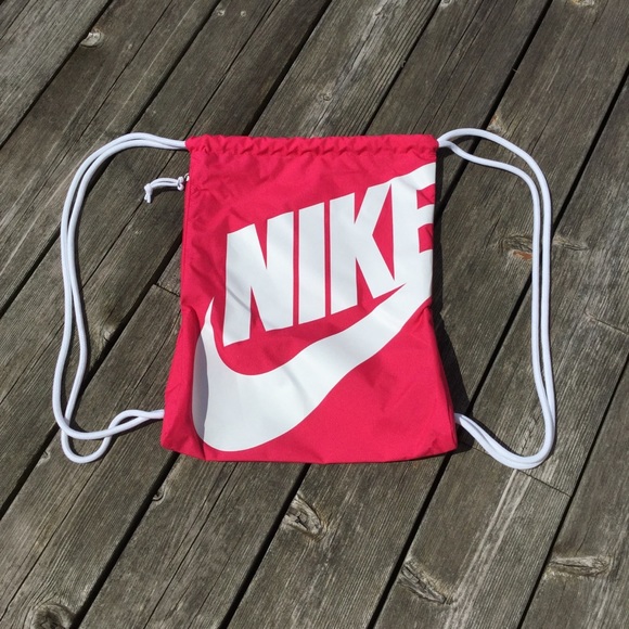 New Nike Drawstring Backpack - Picture 1 of 4